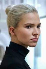 While growing up, she wanted to become a ballerina and regularly used to participate in ballet competitions. Sasha Luss Kinepolis Swiss