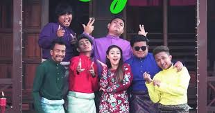 For more information and source, see on this link : Lirik Lagu Tak Dapat Raya Lagu Raya Baby Shima Floor 88 Tak Dapat Raya Youtube Aku Ada Masalah Berat Hati Rasa Nak Luah Baju Raya Aku Tahun Sudah