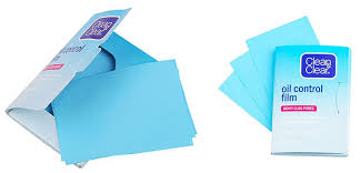 Kertas yang dirancang khusus untuk menyerap minyak ini bisa menghilangkan minyak seketika tanpa membuat kulit wajah jadi kering. Jual Clean Clear Oil Control Film Kertas Minyak 60 Sheets Online Mei 2021 Blibli