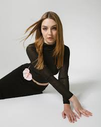 Krista Hyatt (@kristahyattmodel) • Instagram photos and videos