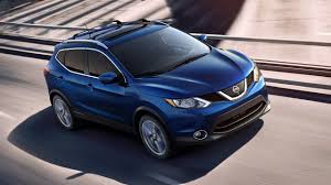 2017 nissan rogue sport vs 2018 toyota c hr in milford ma