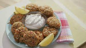 Ajouter un filet de citron puis mélanger. Croquettes De Riz Au Saumon Recipe Baby Food Recipes Food Recipes