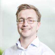 FodboldtrøjeFredag er fløjtet i gang 🗣️ I dag kunne jeg ikke møde ind på  kontorert, da arbejdet havde sendt mig til Nice. Men fodboldtrøjen var med  og er kommet på