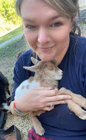 Healthy Baby Goats Born at Home to First Time Mother