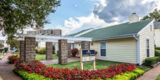 Campus village at cardinal center offers offers beautiful and spacious 1, 2, 3 and 4 bedroom apartment flats and townhome units that are certain to suit your desired lifestyle and budget. 100 Best 2 Bedroom Apartments For Rent In Memphis Tn With Pics