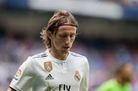 Rex by shutterstock in fact, modric's headband look reminds us of the classic hairstyles of '70s and '80s sportsmen. Real Madrid Fall Short Yet Again Against Levante