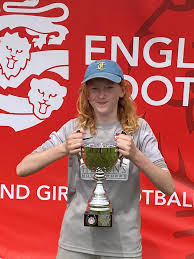 Sam Thurlow (@s_thurlow)