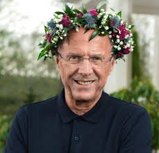 I think its villa n 1 Leif Gustafsson. Sarron or Pons .Tom Herron ?.