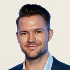 🚨 This week I wrapped up two years as development director at  @chicagohouse85, and I'm incredibly proud of all that we achieved in the  short time. I brought together personal and professional… |