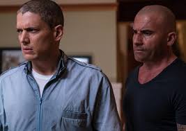 Wentworth Miller And Sarah Wayne Callies In Prison Break 2005