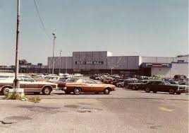 Busy Bee Mall Massapequa Ny Long Island Ny Massapequa Park Famous Places