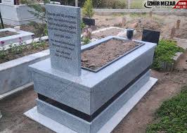 Mezar mermerleri faaliyeti gösteren firmamız 1984 yılında faaliyetlerine başlamıştır. Granit Mezar Fiyatlari Gri Blok Mezar Bg26 Izmir Mezar