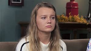 Savanah and Breanna Brown 'Ignore' Each Other at School Amid Rift