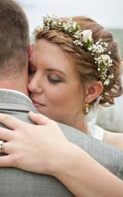 Blumenhaarkranz Weiss Haare Hochzeit