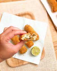 Crepes Au Poisson Des Saintes Je Cuisine Creole Recette Cuisine Creole Cuisine Poisson