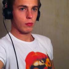 Stream Sebastian Davis music