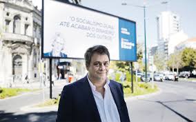 Fundado em 2017, concorreu às suas primeiras eleições nas europeias de 2019 e elegendo um deputado nas eleições legislativas de 2019. Pedro Nuno Santos Marxista E Guevarista E Estrela De Novo Cartaz Da Iniciativa Liberal O Jornal Economico