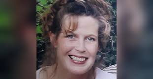 Kellie Meadows's Instagram, Twitter & Facebook