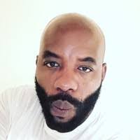 Dexter Floyd's Instagram, Twitter & Facebook