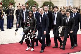🗞 merci aux lecteurs de @nice_matin venus m'interroger. Emmanuel Macron Le Clan Macron Entre Circuit Verrouille Et Anciens Strauss Kahniens