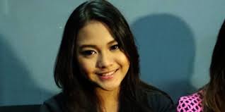 Chat dengan Diego Michiels Beredar, Netizen Ingatkan Aurel Hermansyah :  Okezone Celebrity