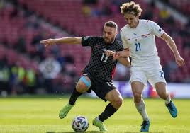 Trong khi đội tuyển croatia đang có hàng phòng ngự yếu hơn thì đội tuyển scotland lại tỏ ra có sự đồng đều ở các tuyến. Puyjn O1tbnz9m