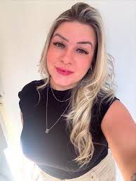 Beatriz Pires. (@beaatrizpires) • Instagram photos and videos