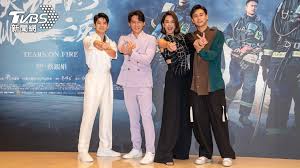 消防職人電視劇《火神的眼淚》溫昇豪、陳庭妮、林柏宏、劉冠廷主演 播出平台：公共電視、myvideo 製作公司：冬候鳥電影文化事業有限公司 製作人：湯昇榮、李志薔 導演： 《火神的眼淚》ep4精華 合理嗎?開太慢被投訴 開快點出車禍要自已修理又被酒駕告｜陳庭妮 胡釋安. æœå°‹ æº«æ˜‡è±ªç¬¬1é  Tvbsæ–°èžç¶²