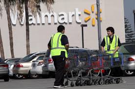 How Much Walmart Employees Get Paid, From Cashiers To Opticians - Business  Insider