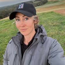 Andi Meadows/Adrienne Young (@turfgrassbadass)