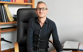 La nouvelle génération est dans une affirmation de sa sexualité beaucoup  plus jeune »