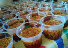 Resep puding lumut satu ini bisa dicoba, lho! Bagaimana Cara Membuat Selera Puding Lumut Gula Merah Cup