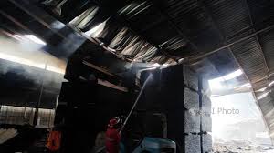 We did not find results for: Pabrik Kayu Triplek Di Jalan Solo Purwodadi Ludes Terbakar