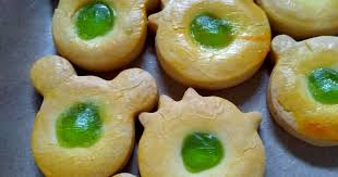 Masukkan tepung terigu serta bahan emping melinjo yang telah dihaluskan sebelumnya. 279 Resep Cookie Karakter Enak Dan Sederhana Ala Rumahan Cookpad