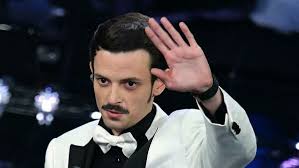 45 risultati per fabio rovazzi. Che Fine Ha Fatto Rovazzi Io Inghiottito Nel Buio Piu Totale Un Estate Senza Hit