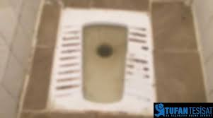 Alaturka tuvalet bizdeki adıyla hela, çömelerek kullanılan tuvaletlere denir. Tikanan Alaturka Tuvalet Nasil Acilir Tufan Tesisat