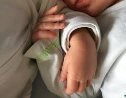 Der zeitpunkt, ab dem umstandsmode getragen wird, ist von frau zu frau unterschiedlich. Plotzlich Zwillinge 1 Wie Es Ist Mit Zwei Babys Schwanger Zu Sein Da Hog N Onlinemagazin Ausm Woid