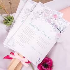Gästebücher oder leinwände sind auf hochzeiten schon fast standard und fordern die hochzeitsgäste zu literarischen hochleistungen hinaus. Hochzeitsfacher Selber Machen Zwei Tolle Varianten Myprintcard