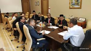 Kenali makanan penurun darah tinggi berikut. Kesatu Pertemuan Bersama Ybhg Dato Prof Ir Dr Mohd Saleh Jaafar Timbalan Ketua Pengarah Pendidikan Tinggi