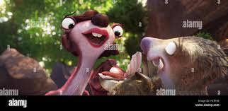 ICE AGE: COLLISION COURSE, from left: Francine (voice: Melissa Rauch), Sid  (voice: John Leguizamo), 2016. / TM and Copyright © Stock Photo - Alamy