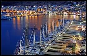 Evelyn went down to the port to watch the ships sailing in and out. Giati Paramenei O Xarakthrismos Nhsi Ths Agonhs Grammhs Sto Nhsi Ths Kalymnoy