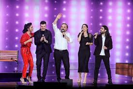 Karadeniz şarkıları ile hafızalara kazınan sanatçının hayatı merak ediliyor. Q0oenmdqbsukom