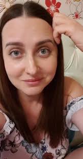 Hello everyone. I am wondering by chance if there's anyone travelling from  the UK to Uganda in the next month who wouldn't mind assisting me to carry  some arts/crafts materials (will be