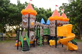 Ámbito donde se efectúan las actividades y juegos recreativos. Centro Turistico De Granada Con Nuevos Espacios De Recreacion