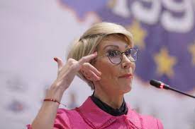 She has been married to valeriu turcan, a former adviser to romanian president traian băsescu, since 2004. Raluca Turcan In Stare De È™oc Am Doi VeriÈ™ori Care Au Murit De Covid 19 Capital