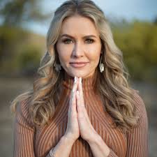 Michelle Harmon's Instagram, Twitter & Facebook