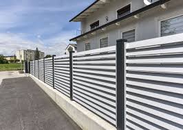 10 Hardy Tips And Tricks Fence Landscaping Low Maintenance Shadow Box Privacy Fence Lattice Fence Privacy Fence Backyard Fences Fence Decor Fence Landscaping