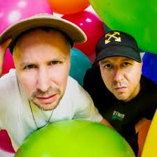 Stream Aaron Biermann