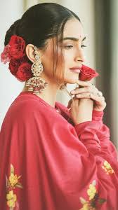 Sonam Kapoor's Floral Anarkali Suit Scores a Perfect 10