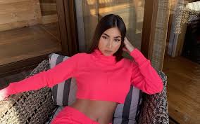 Maybe you would like to learn more about one of these? Entre Lagrimas Vesta Lugg Respondio A Las Criticas Por Foto Con Osado Look Espectaculos Y Cultura 24horas